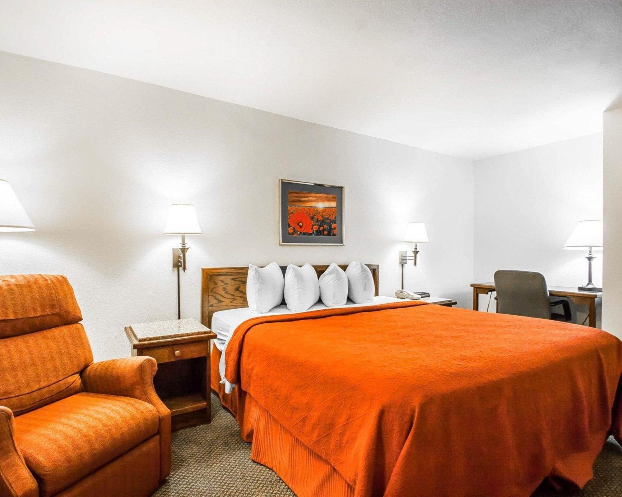 Quality Inn & Suites North Springfield Eksteriør bilde