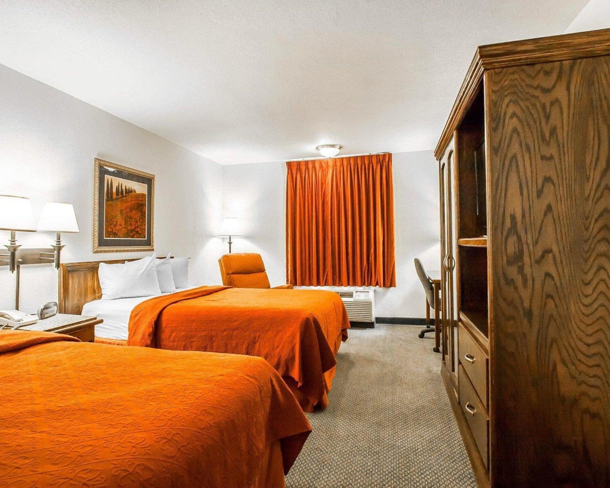 Quality Inn & Suites North Springfield Eksteriør bilde