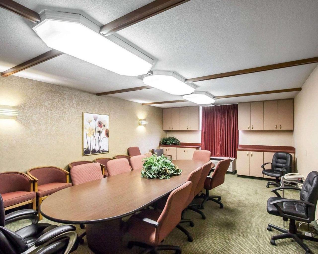 Quality Inn & Suites North Springfield Eksteriør bilde