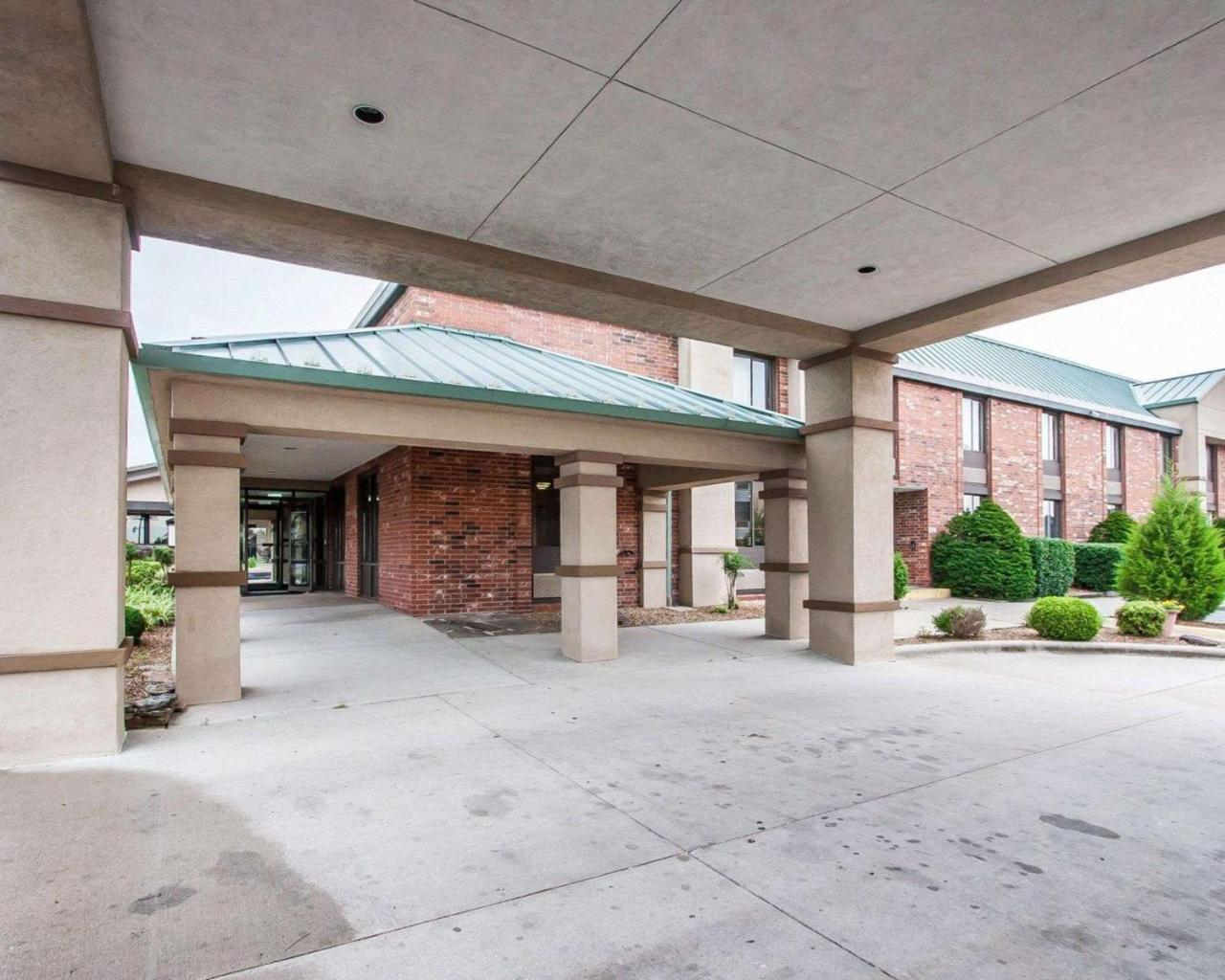 Quality Inn & Suites North Springfield Eksteriør bilde