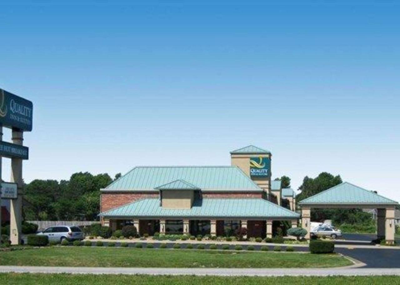 Quality Inn & Suites North Springfield Eksteriør bilde