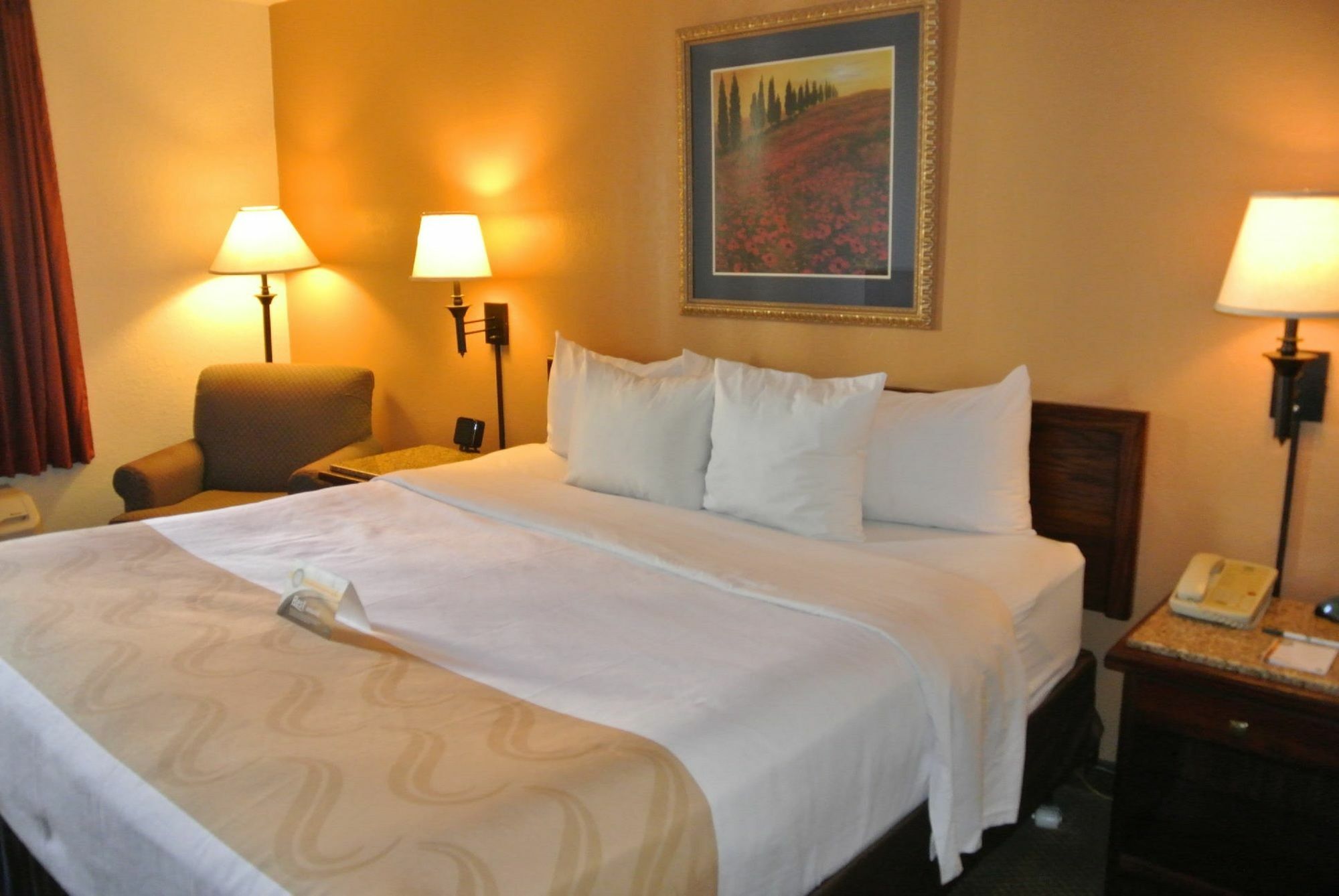 Quality Inn & Suites North Springfield Eksteriør bilde