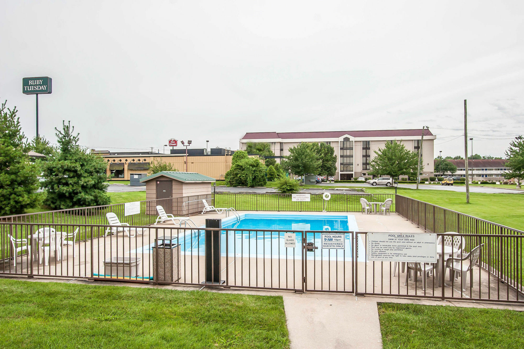 Quality Inn & Suites North Springfield Eksteriør bilde